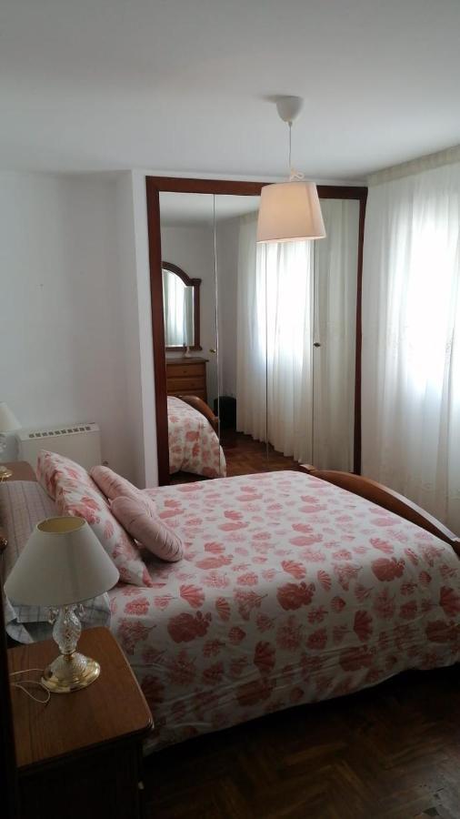 Apartamento La Basella Apartment บียานูเอบา เด อาโรซา ภายนอก รูปภาพ